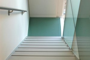 Metalltreppe escalier en métal AVC Schweiz Treppe Treppenbau