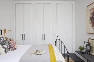 Insensation Frameless Door